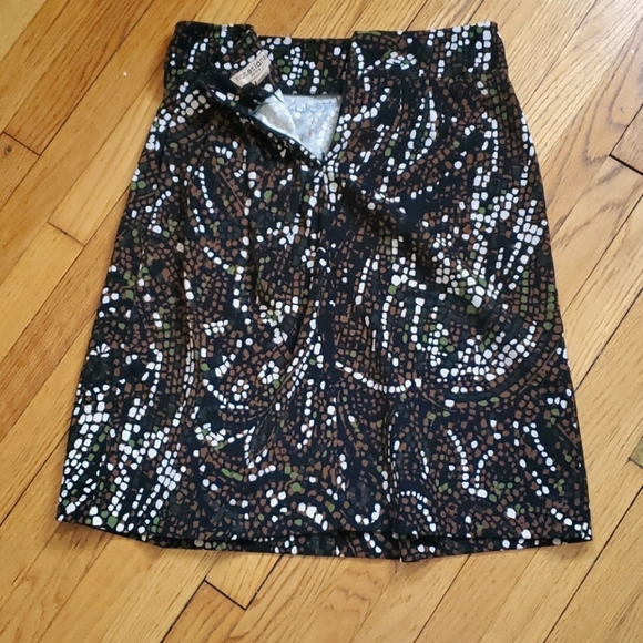 Notations patterned skirt *host pick!!* - Picture 7 of 10